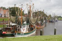 Kutter im Greetsieler Hafen © Fotolia